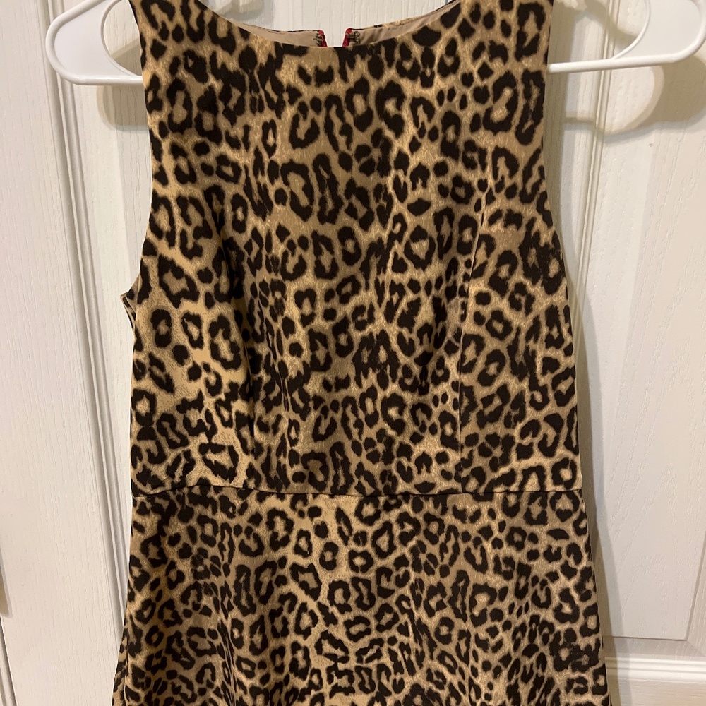 Banana Republic fitted animal print tank